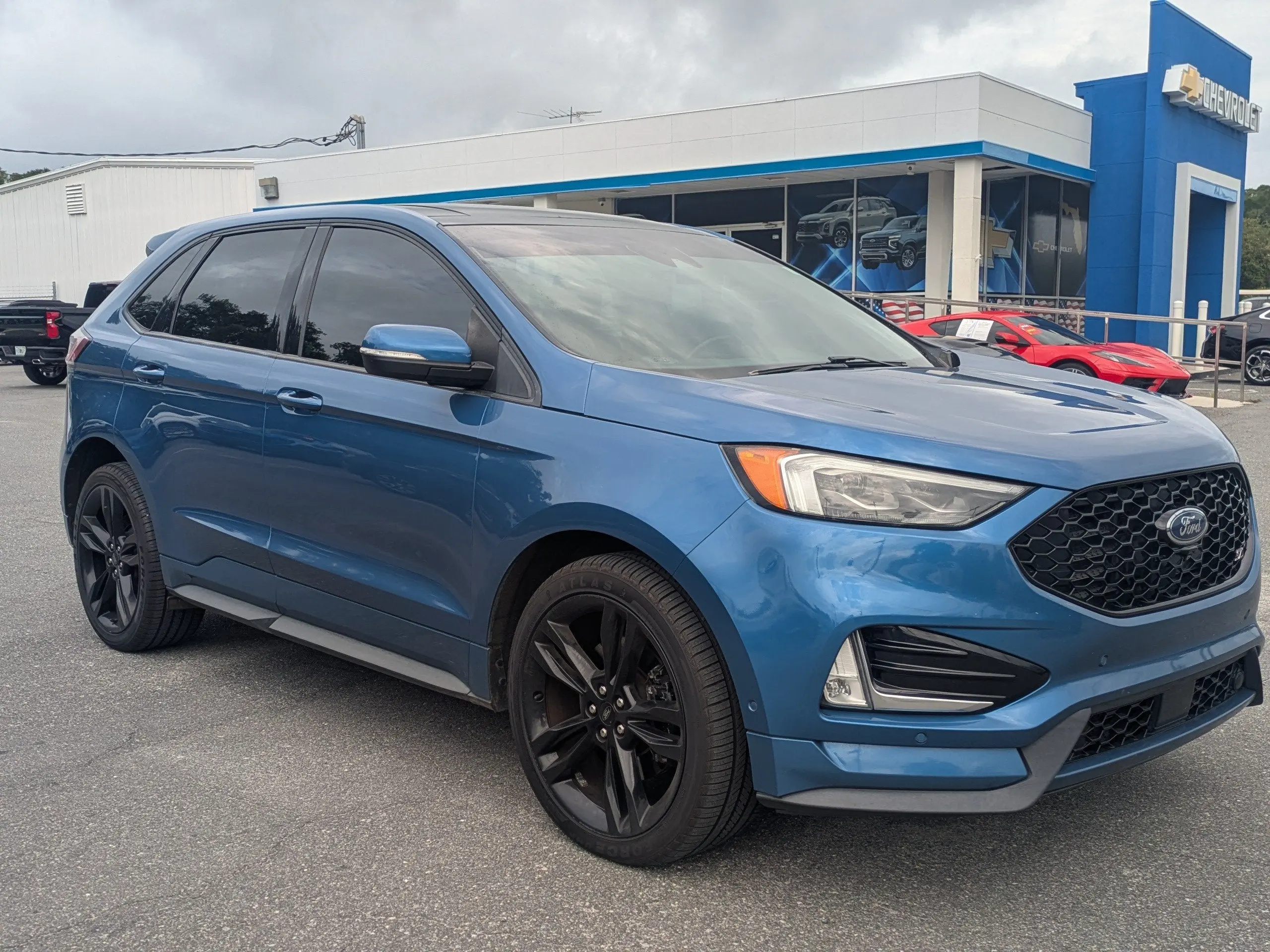 Vehicle Image 2