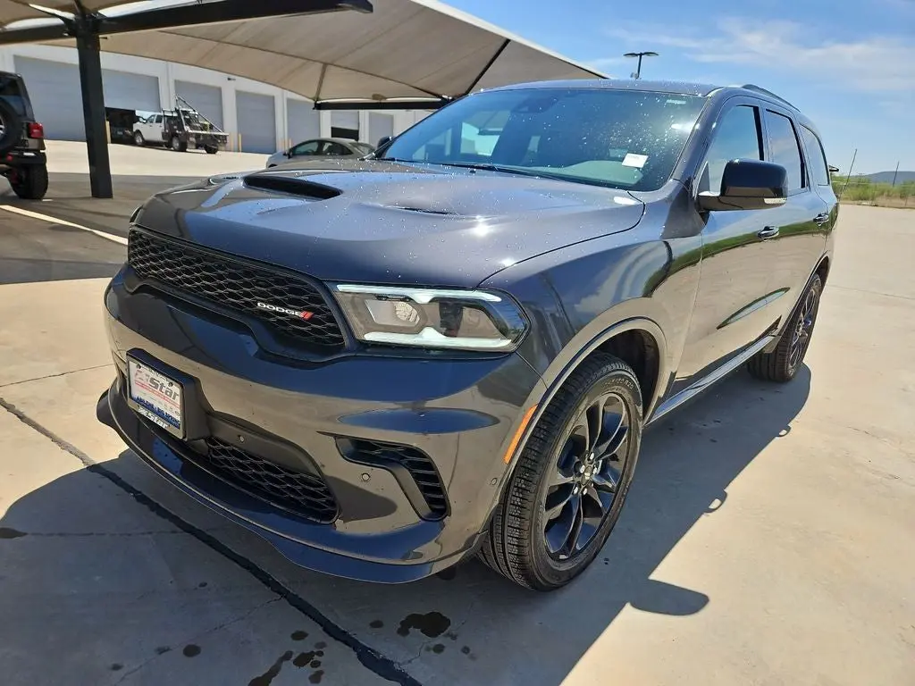 2026 Dodge Durango GT Plus AWD photo 3