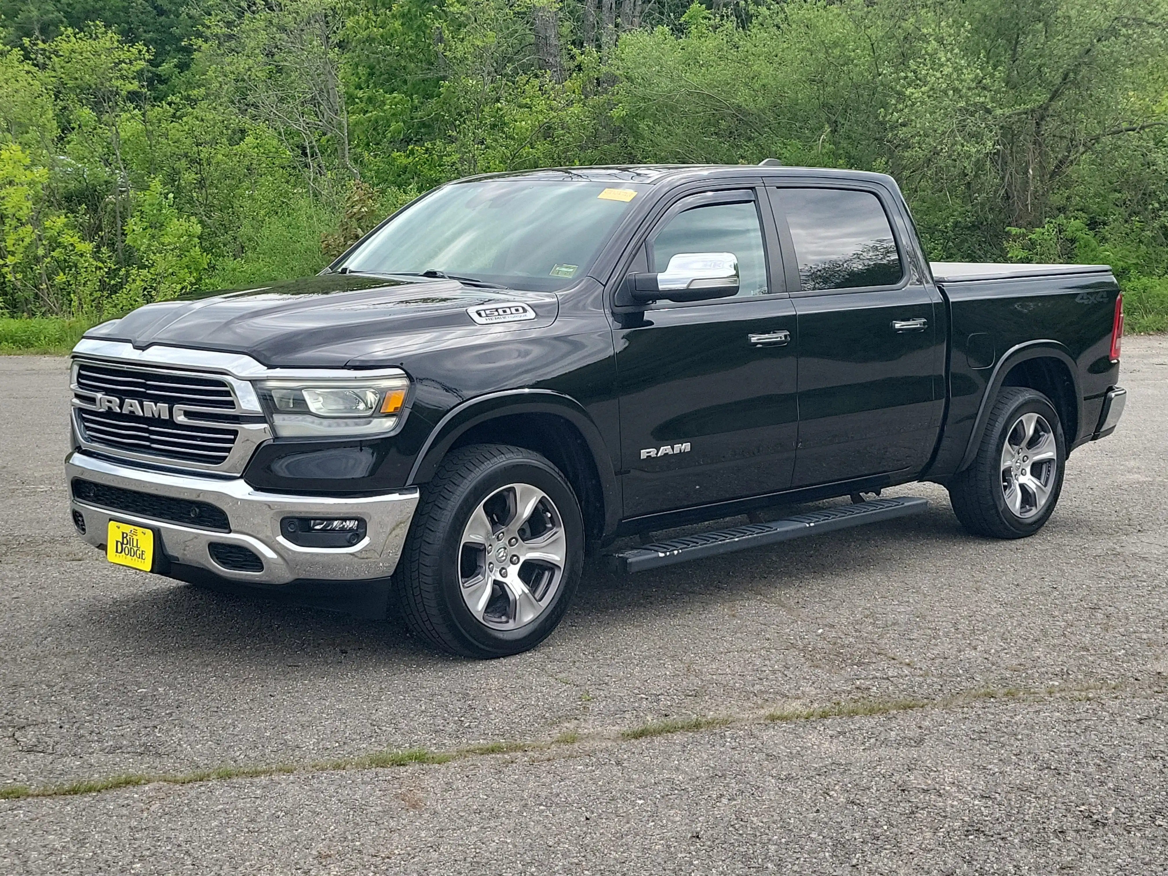 2022 RAM 1500 Laramie 4x4 Crew Cab 5'7's photo