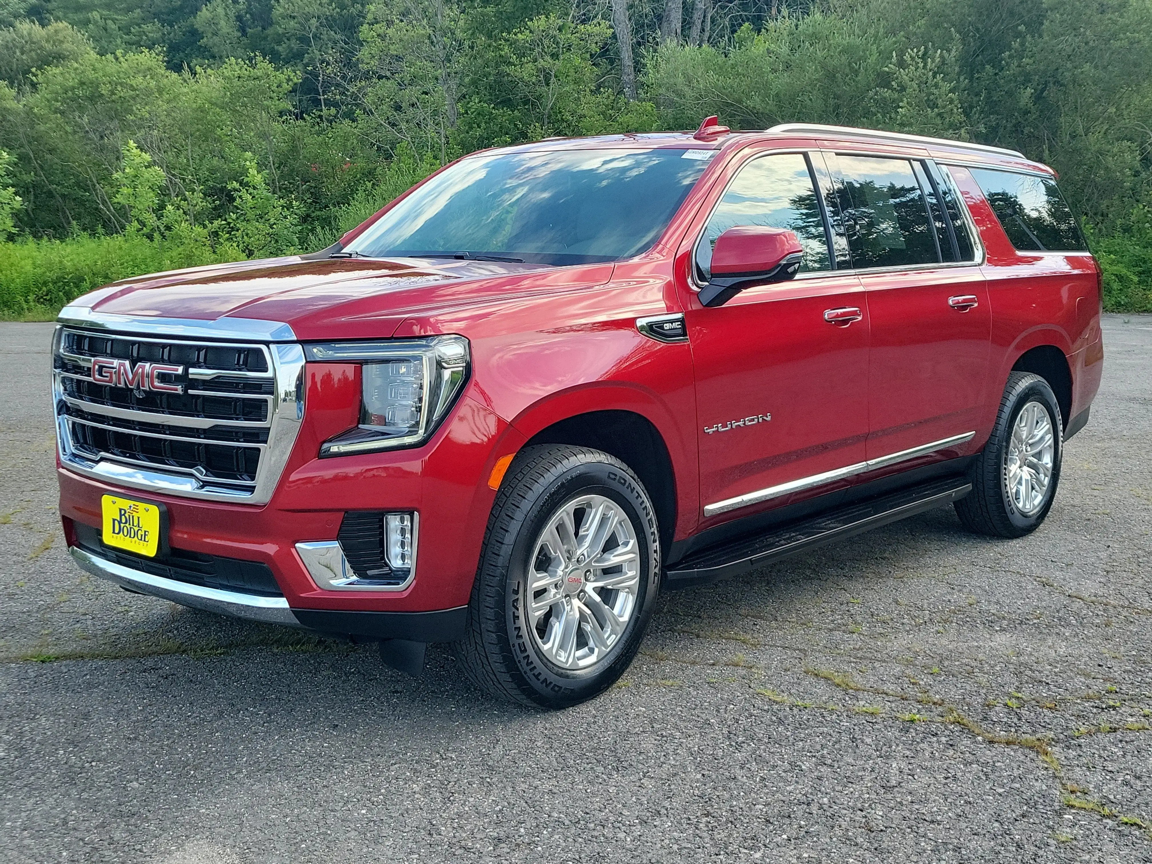 2024 GMC Yukon 4WD SLT's photo