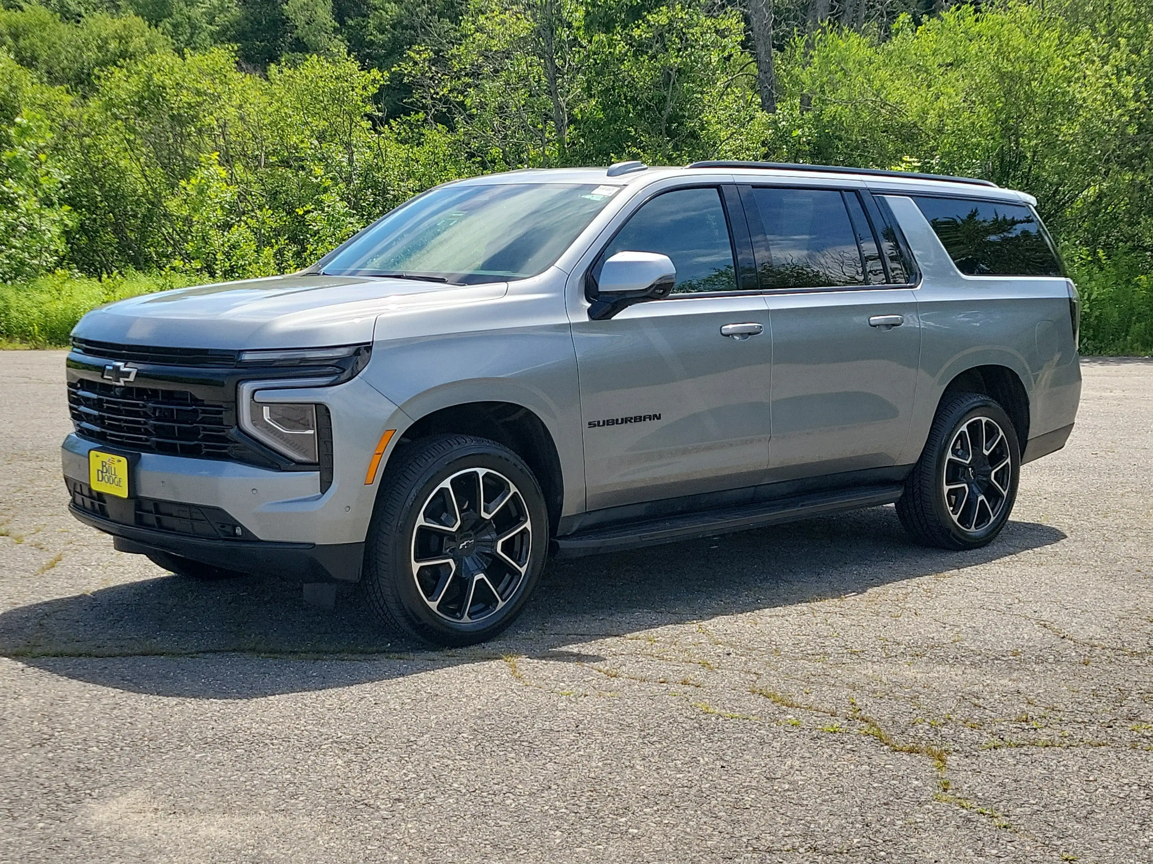 2025 Chevrolet Suburban RST 4WD's photo