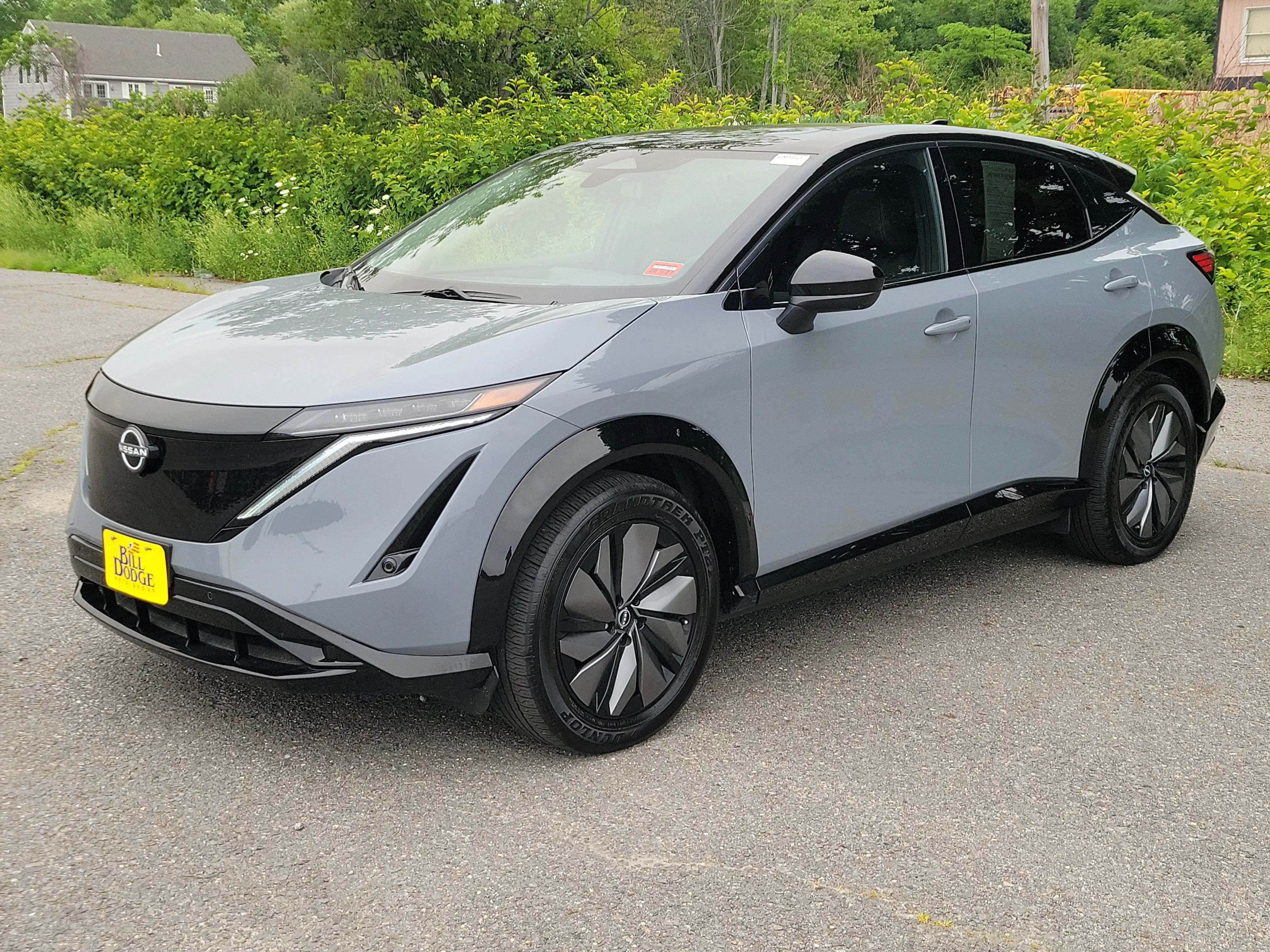 2025 Nissan Ariya Evolve+ AWD's photo