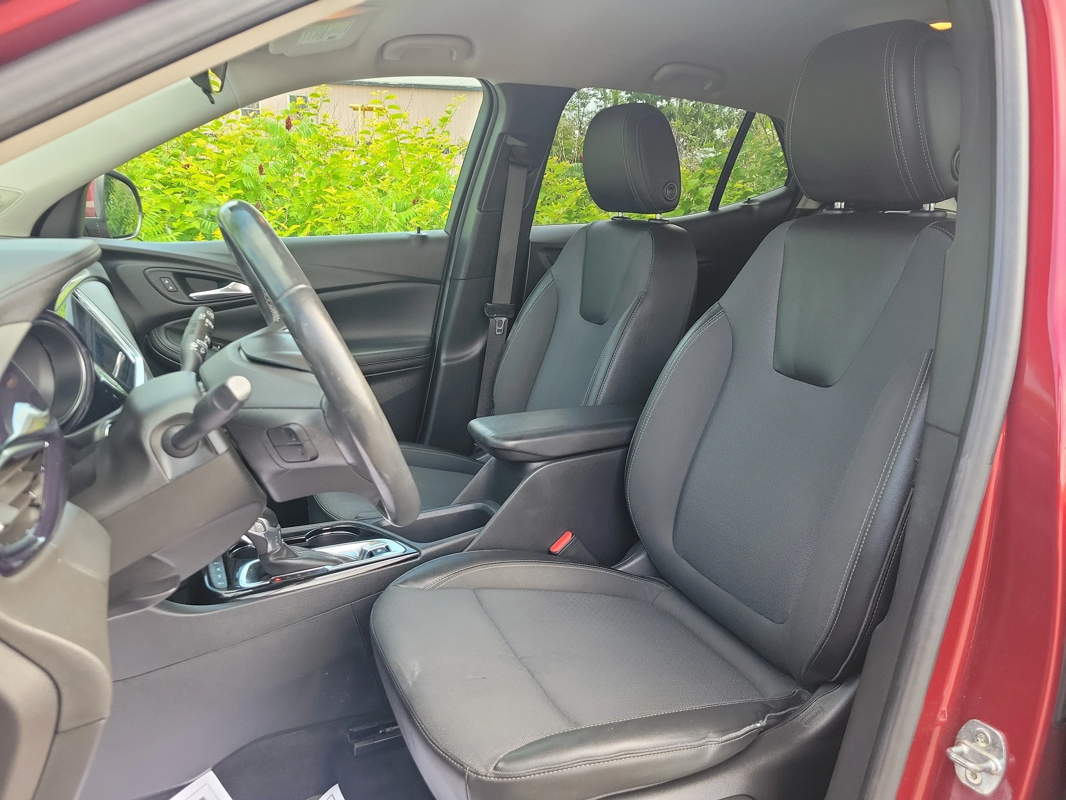 2022 Buick Encore GX Select AWD photo 4