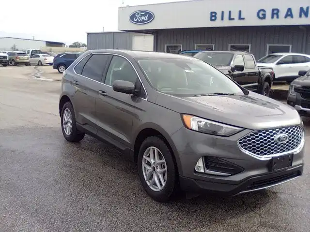 2024 Ford Edge SEL AWD's photo