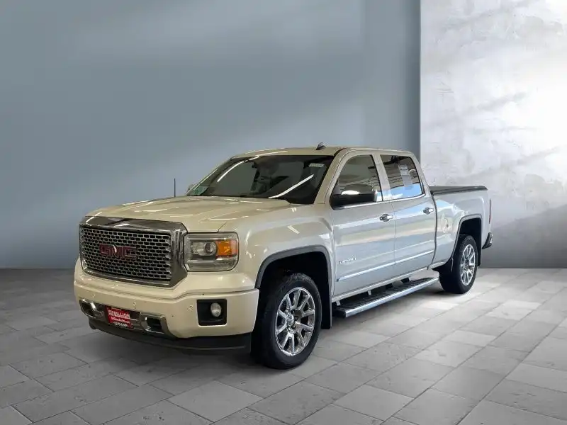 2014 GMC Sierra 4WD Crew Cab Short Box's photo