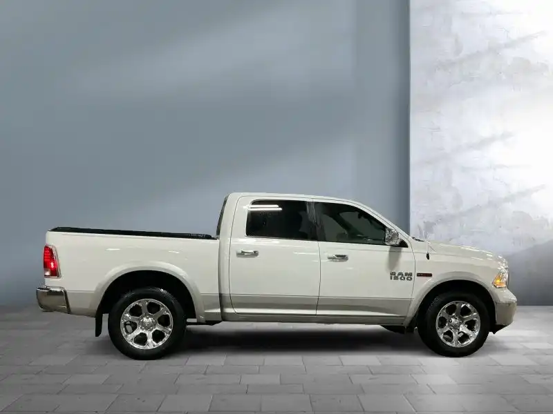 2018 RAM 1500 Laramie 4x4 Crew Cab 5'7's photo