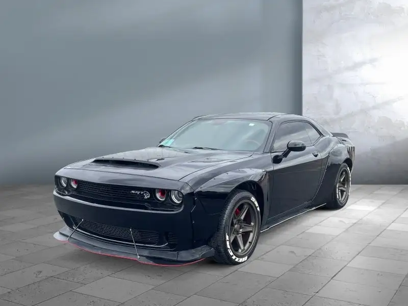 2016 Dodge Challenger SRT Hellcat photo 1