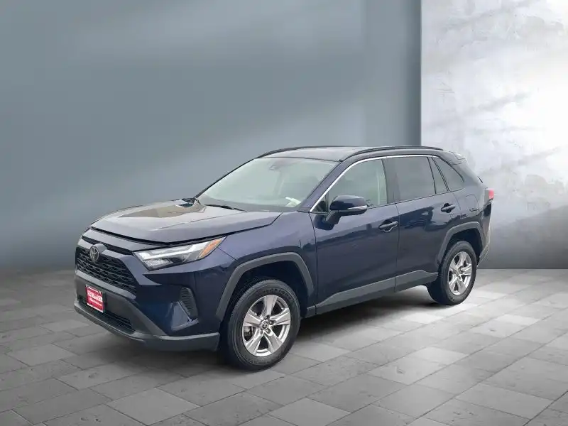 2025 Toyota RAV4 XLE AWD's photo
