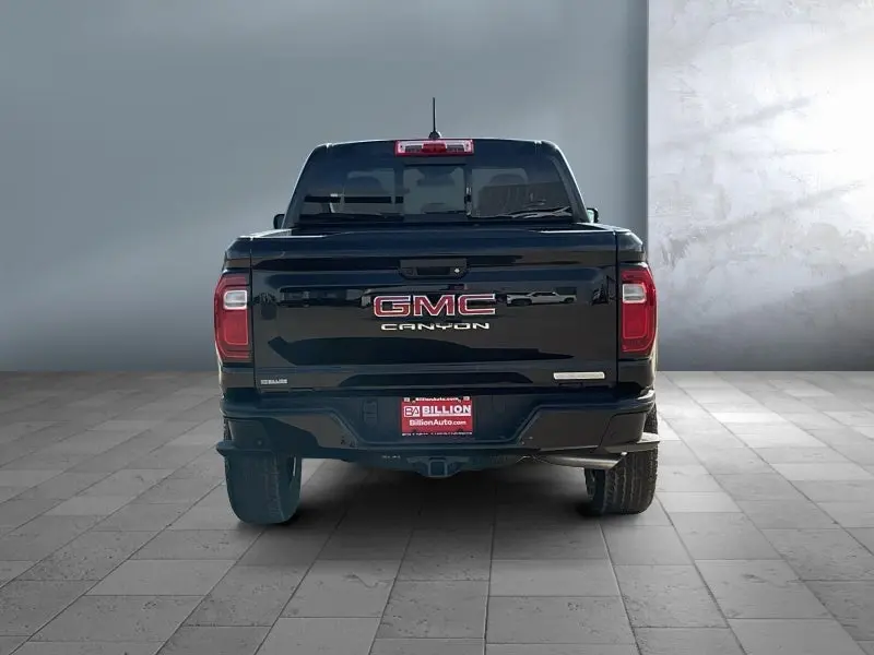 2026 GMC Canyon 4WD Elevation Crew Cab Short Box photo 5