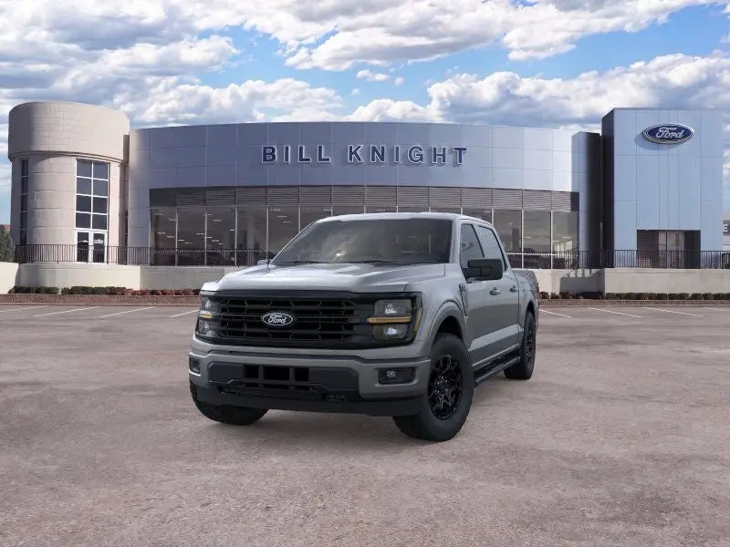 2026 Ford F-150 XLT 4x4 SuperCrew 5-1/2 Box photo 3