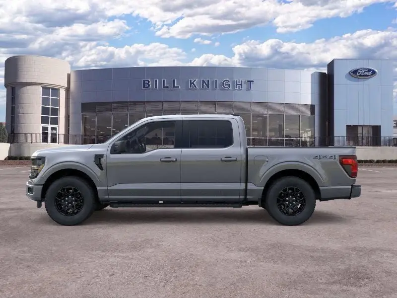 2026 Ford F-150 XLT 4x4 SuperCrew 5-1/2 Box photo 4