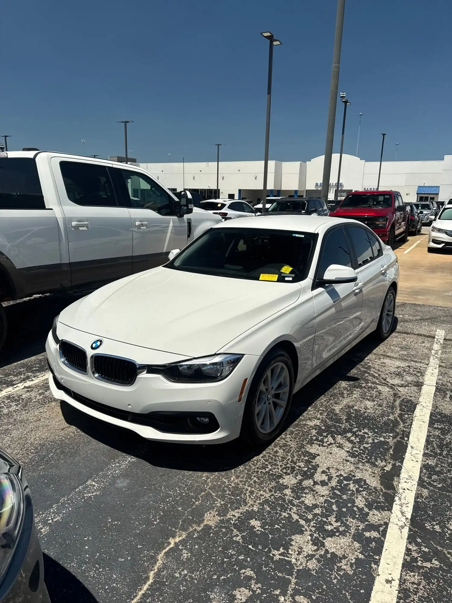 2016 BMW 3 Series 320i xDrive Sedan's photo