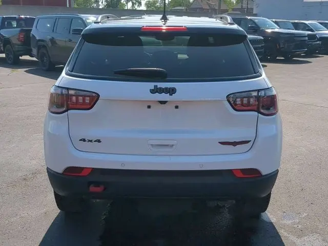 2025 Jeep Compass Trailhawk 4X4 photo 5