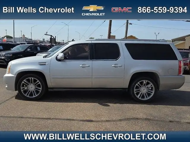 2013 Cadillac Escalade ESV AWD Premium photo 1