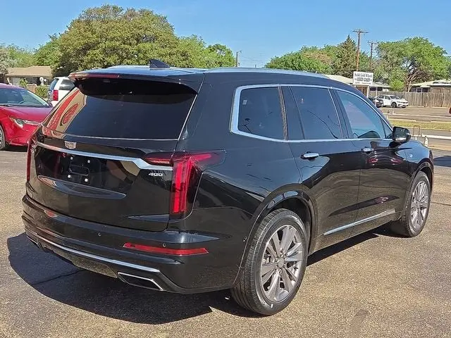 2023 Cadillac XT6 Premium Luxury Auto photo 4