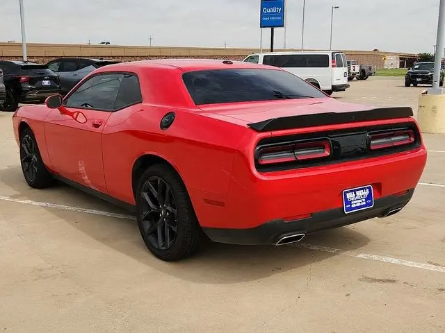 2023 Dodge Challenger SXT Auto photo 3
