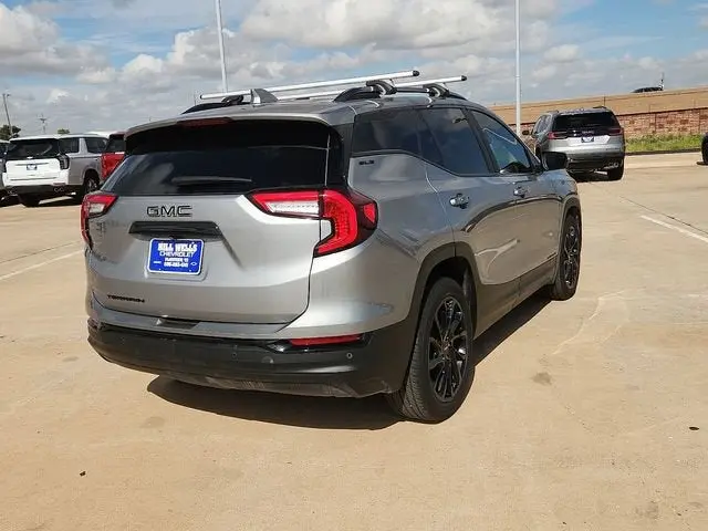 2023 GMC Terrain SLE FWD photo 4