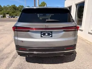 2025 Buick Enclave Preferred photo 4