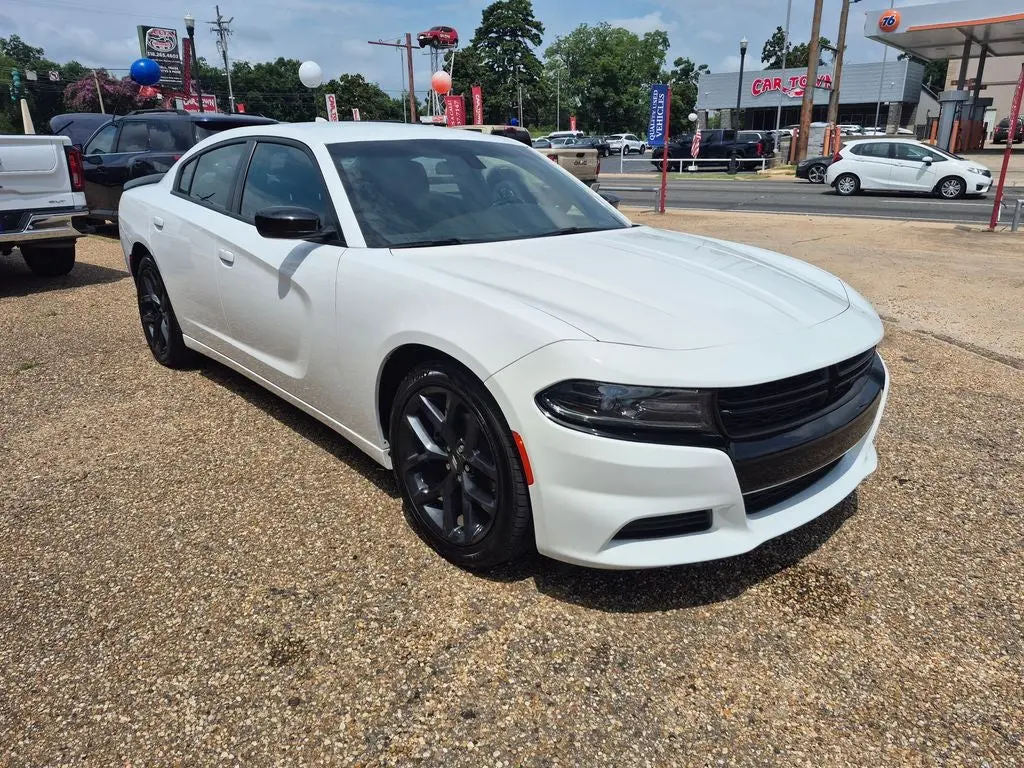 2023 Dodge Charger SXT photo 4