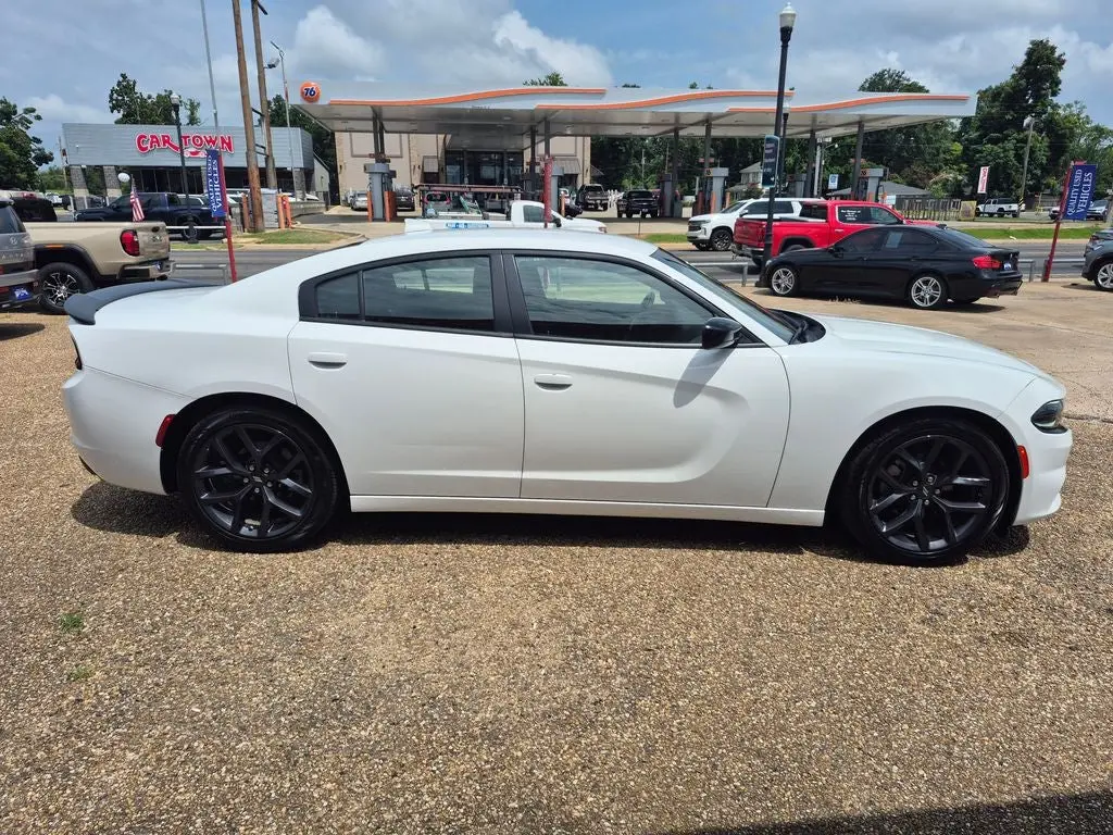 2023 Dodge Charger SXT photo 5