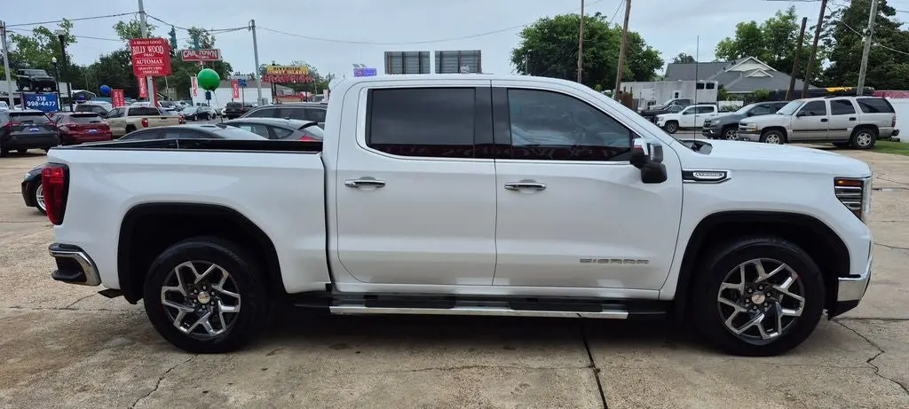 2024 GMC Sierra 2WD Crew Cab Short Box SLT photo 5