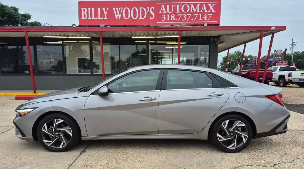 2024 Hyundai Elantra 2.0 SEL IVT's photo