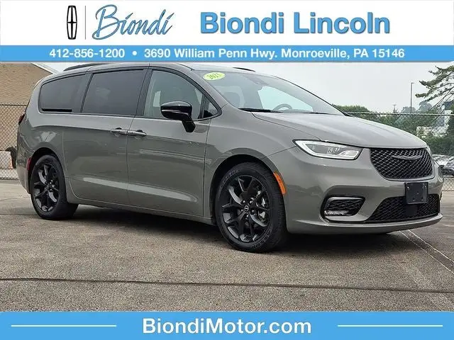 2025 Chrysler Pacifica Limited photo 1