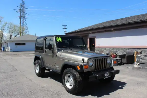 2004 Jeep Wrangler SE's photo