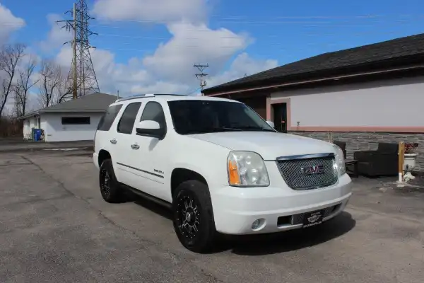 2011 GMC Yukon Denali - AWD's photo