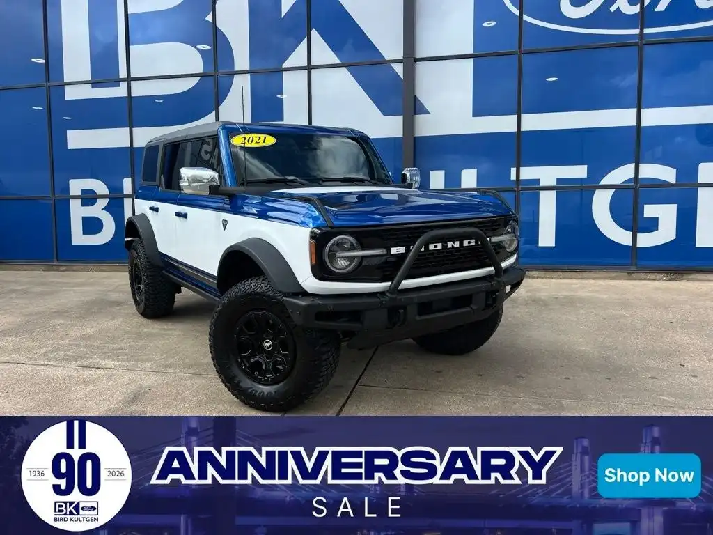 2021 Ford Bronco First Edition Advanced 4x4's photo