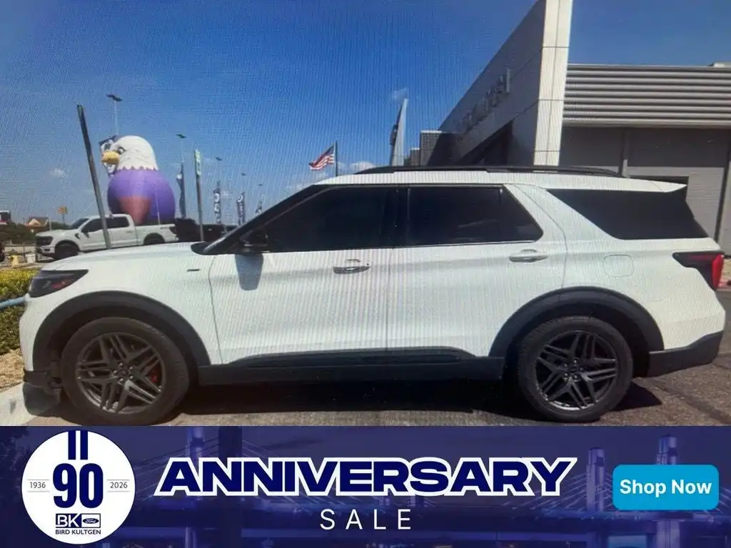 2025 Ford Explorer ST-LINE RWD (PL535)'s photo