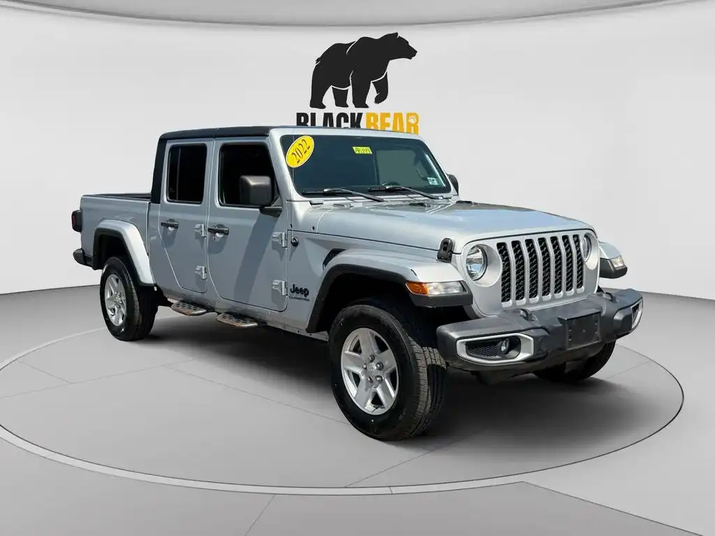 2022 Jeep Gladiator Sport S's photo