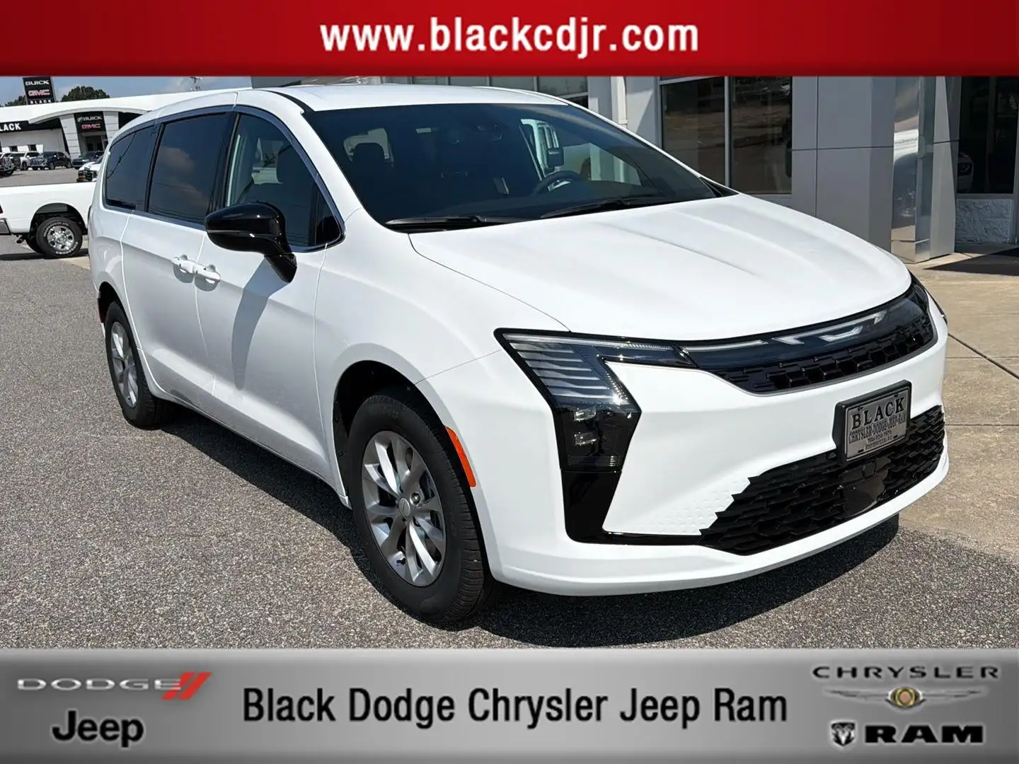 2027 Chrysler Pacifica Select AWD's photo