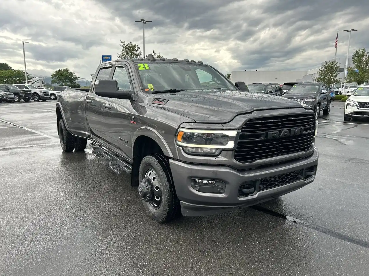 2021 RAM 3500 Laramie 4X4 Crew Cab LWB's photo