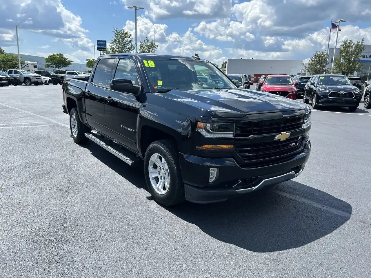 2018 Chevrolet Silverado 1500 LT 4X4 Crew Cab Short Box's photo