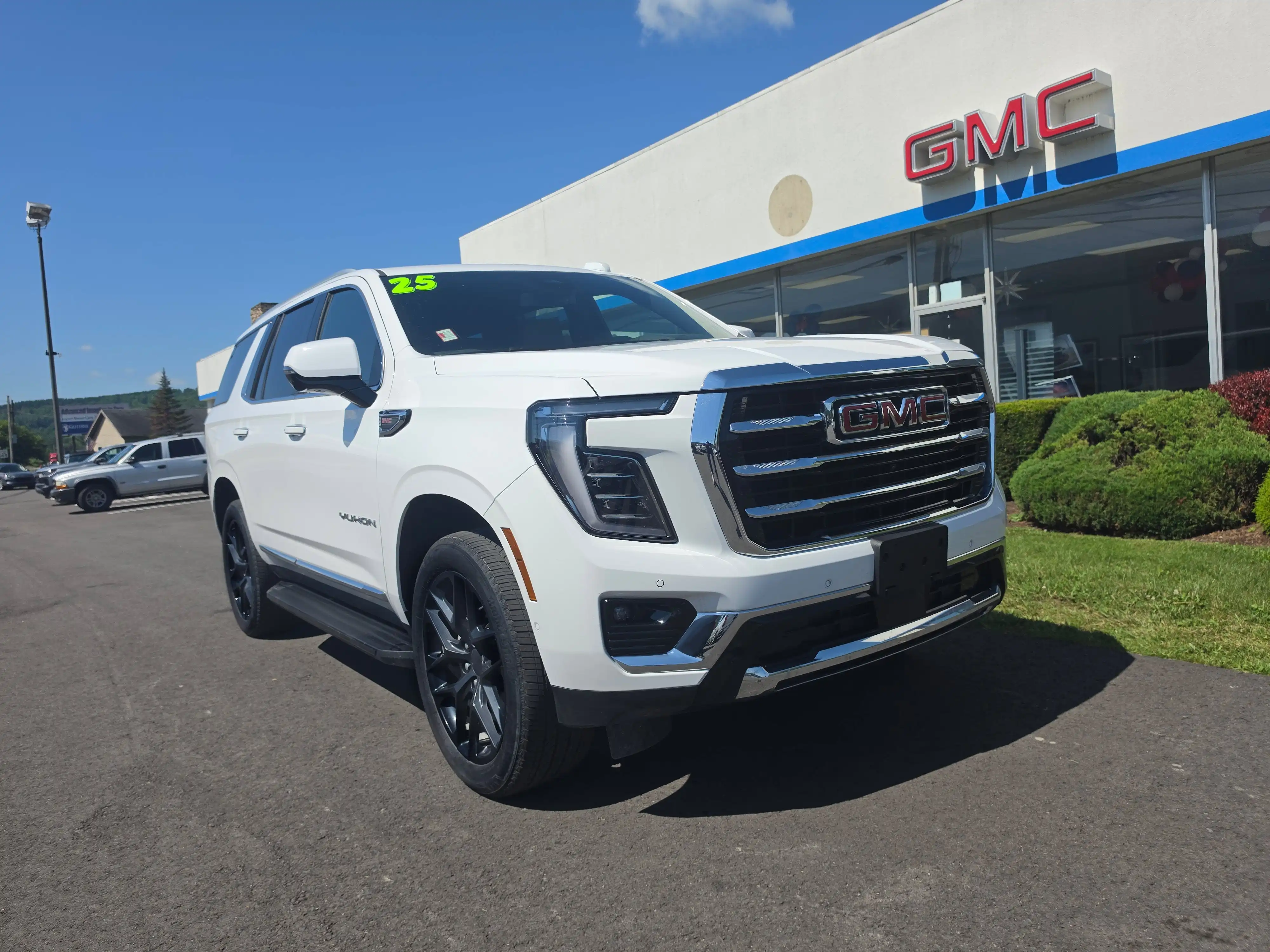 2025 GMC Yukon 4WD Elevation's photo