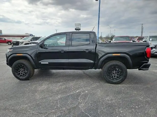 2026 GMC Canyon 2WD Elevation Crew Cab Short Box photo 3