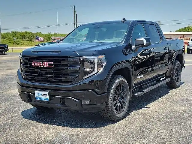 2026 GMC Sierra 4WD Crew Cab Standard Box Elevation's photo