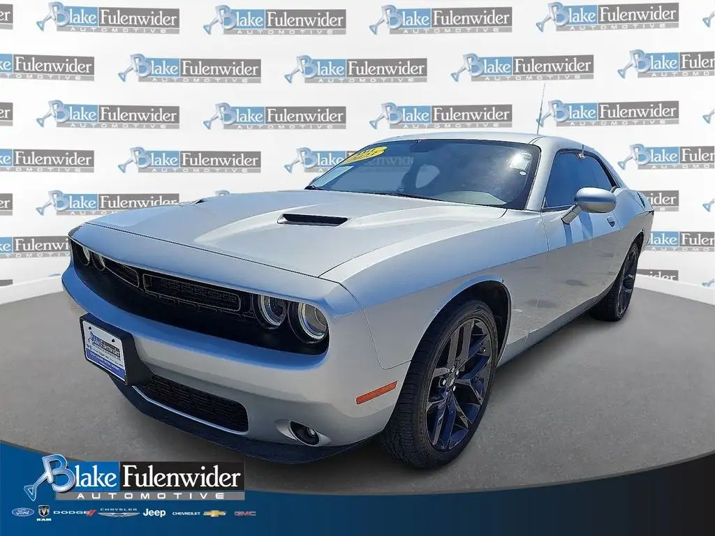 2023 Dodge Challenger SXT Auto's photo