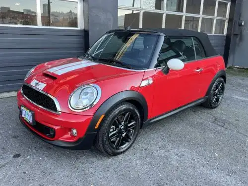 2015 MINI Cooper S photo 1