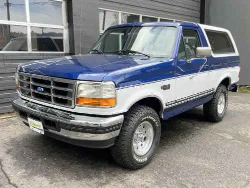 1996 Ford Bronco's photo