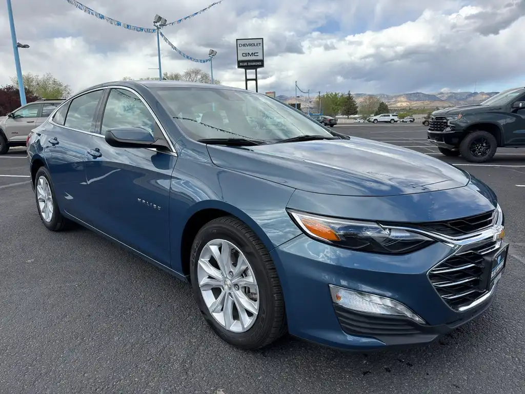 2024 Chevrolet Malibu 1LT's photo