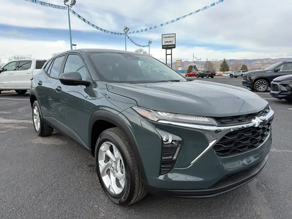 2026 Chevrolet Trax LS's photo