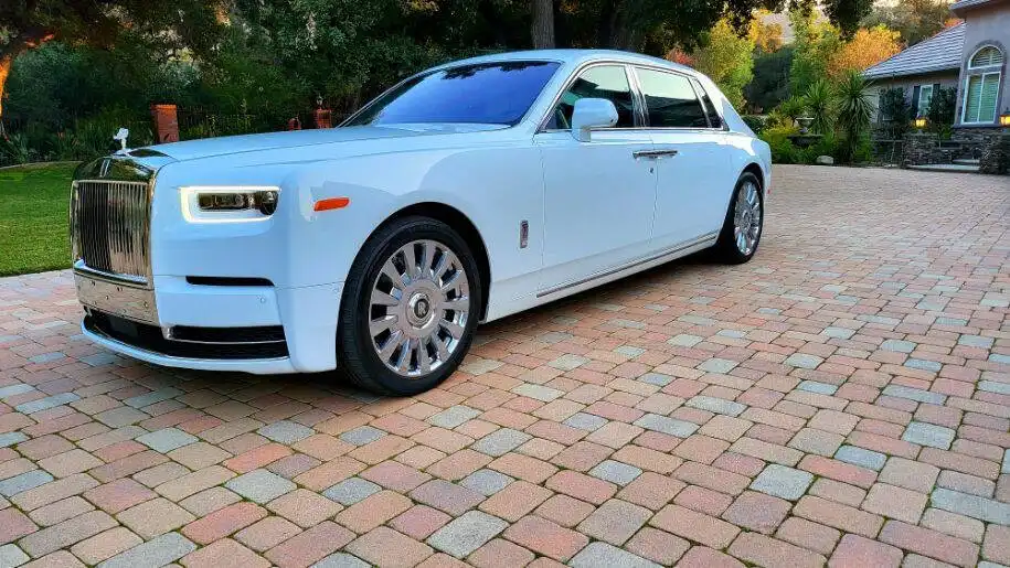 2019 Rolls-Royce Phantom EWB's photo