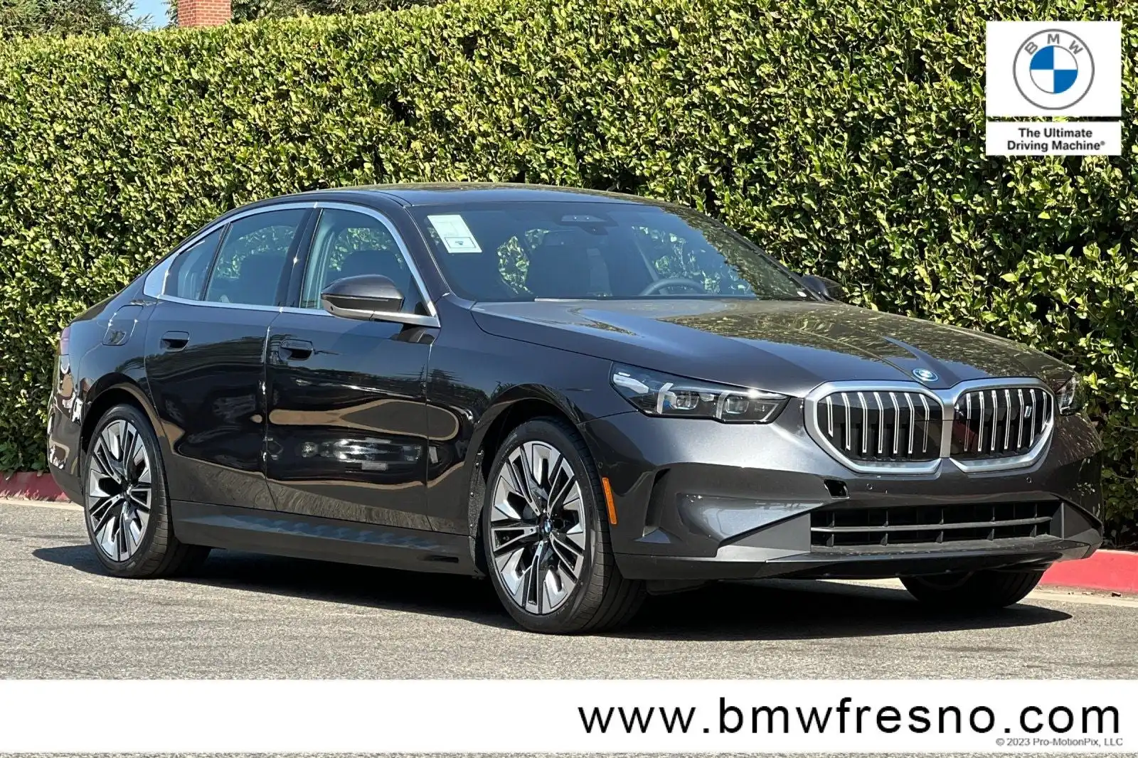 2027 BMW i5 eDrive40 Sedan's photo