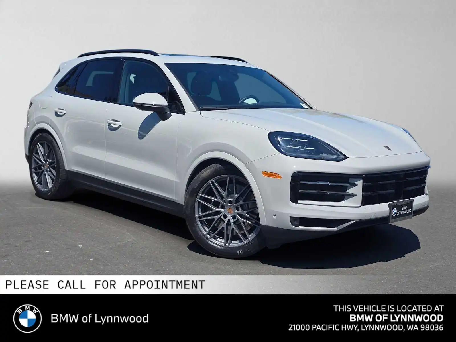 2025 Porsche Cayenne S's photo
