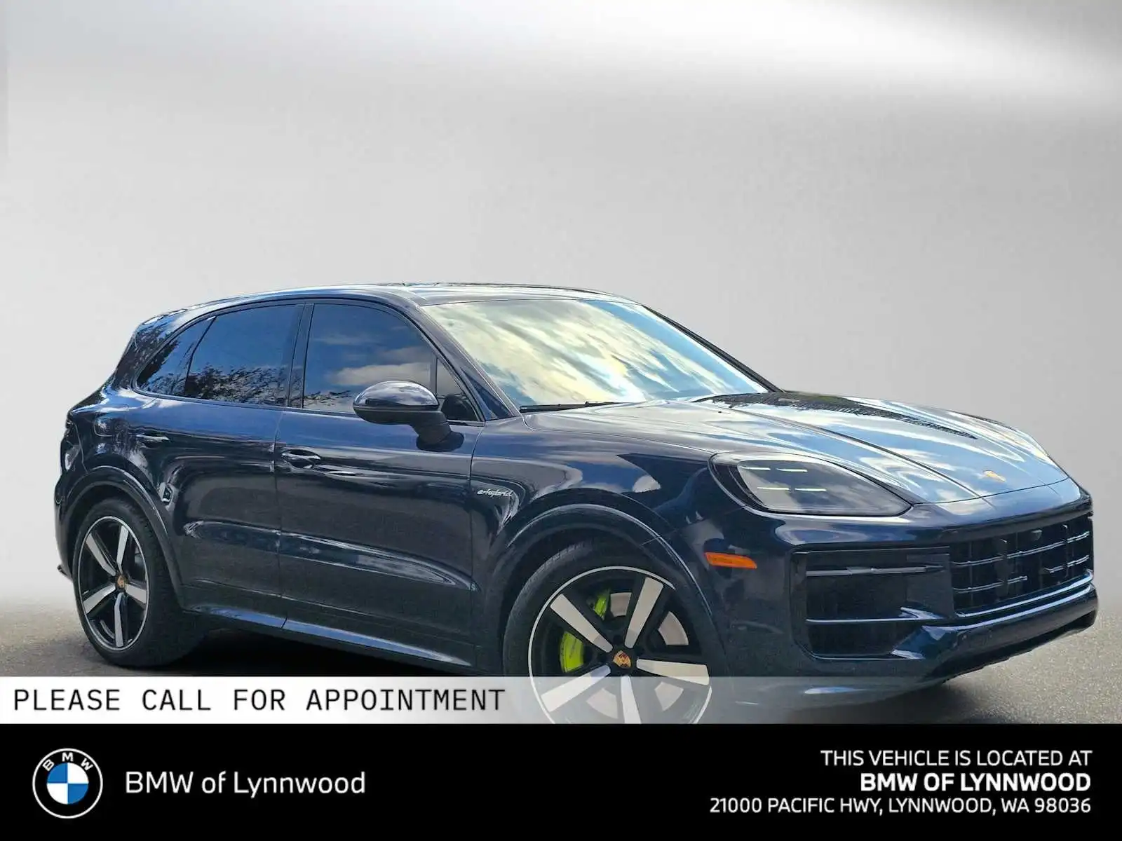 2024 Porsche Cayenne S E-Hybrid's photo