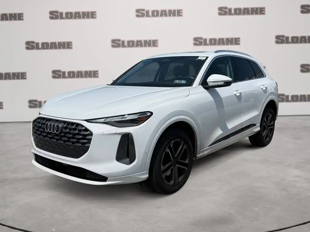 2025 Audi Q5 Premium quattro's photo