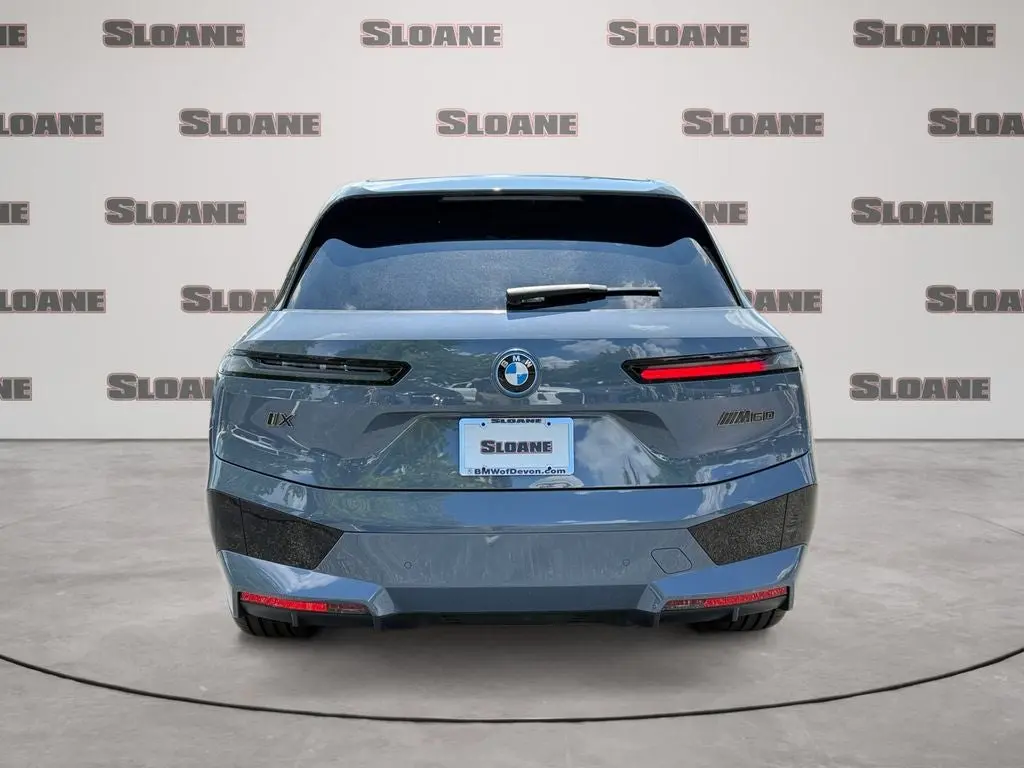 2024 BMW iX M60 photo 4