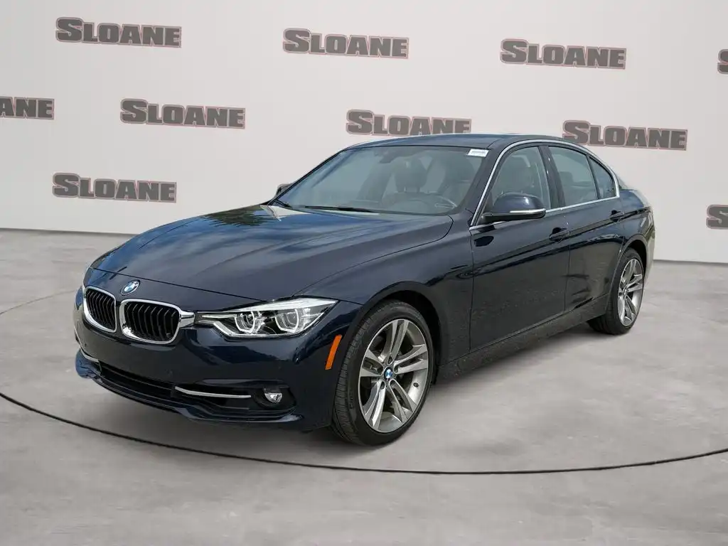 2017 BMW 3 Series 330i xDrive Sedan's photo